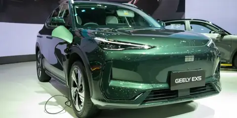 Chinese Cars Are Showing Up in Texas Border Cities Despite US Ban